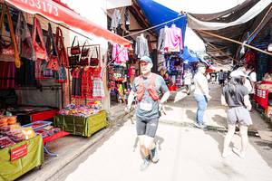 BIB: 3173
                            <button type="button" onclick="openModal(22331363)" class="btn btn-primary btn-sm float-right btn-popup" data-toggle="modal" data-target=".modal-high-quality">
                        <i class="fas fa-shopping-cart"></i> Add to Cart
                    </button>
                                            <button type="button" onclick="isThisMe(22331363, true)" class="btn btn-success btn-sm float-right btn-popup btn-isme hidden" data-toggle="tooltip" data-placement="bottom" title="นี่คือรูปของคุณใช่ไหม คลิกที่นี่เพื่อเอาเข้าอัลบั้ม">
                        <i class="fas fa-plus"></i> Add to album
                    </button>
                    <button type="button" onclick="isThisMe(22331363, false)" class="btn btn-warning btn-sm float-right btn-popup btn-isnotme hidden">
                        <i class="fas fa-ban"></i> Remove from album
                    </button>