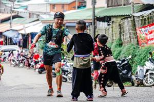 BIB: 5299
                            <button type="button" onclick="openModal(22333373)" class="btn btn-primary btn-sm float-right btn-popup" data-toggle="modal" data-target=".modal-high-quality">
                        <i class="fas fa-shopping-cart"></i> Add to Cart
                    </button>
                                            <button type="button" onclick="isThisMe(22333373, true)" class="btn btn-success btn-sm float-right btn-popup btn-isme hidden" data-toggle="tooltip" data-placement="bottom" title="นี่คือรูปของคุณใช่ไหม คลิกที่นี่เพื่อเอาเข้าอัลบั้ม">
                        <i class="fas fa-plus"></i> Add to album
                    </button>
                    <button type="button" onclick="isThisMe(22333373, false)" class="btn btn-warning btn-sm float-right btn-popup btn-isnotme hidden">
                        <i class="fas fa-ban"></i> Remove from album
                    </button>