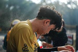 BIB: 
                            <button type="button" onclick="openModal(22332428)" class="btn btn-primary btn-sm float-right btn-popup" data-toggle="modal" data-target=".modal-high-quality">
                        <i class="fas fa-shopping-cart"></i> Add to Cart
                    </button>
                                            <button type="button" onclick="isThisMe(22332428, true)" class="btn btn-success btn-sm float-right btn-popup btn-isme hidden" data-toggle="tooltip" data-placement="bottom" title="นี่คือรูปของคุณใช่ไหม คลิกที่นี่เพื่อเอาเข้าอัลบั้ม">
                        <i class="fas fa-plus"></i> Add to album
                    </button>
                    <button type="button" onclick="isThisMe(22332428, false)" class="btn btn-warning btn-sm float-right btn-popup btn-isnotme hidden">
                        <i class="fas fa-ban"></i> Remove from album
                    </button>