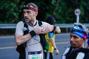 BIB: 100, 90215
                            <button type="button" onclick="openModal(22329610)" class="btn btn-primary btn-sm float-right btn-popup" data-toggle="modal" data-target=".modal-high-quality">
                        <i class="fas fa-shopping-cart"></i> Add to Cart
                    </button>
                                            <button type="button" onclick="isThisMe(22329610, true)" class="btn btn-success btn-sm float-right btn-popup btn-isme hidden" data-toggle="tooltip" data-placement="bottom" title="นี่คือรูปของคุณใช่ไหม คลิกที่นี่เพื่อเอาเข้าอัลบั้ม">
                        <i class="fas fa-plus"></i> Add to album
                    </button>
                    <button type="button" onclick="isThisMe(22329610, false)" class="btn btn-warning btn-sm float-right btn-popup btn-isnotme hidden">
                        <i class="fas fa-ban"></i> Remove from album
                    </button>