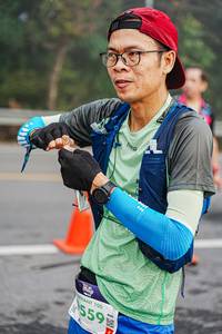 BIB: 100, 559
                            <button type="button" onclick="openModal(22334628)" class="btn btn-primary btn-sm float-right btn-popup" data-toggle="modal" data-target=".modal-high-quality">
                        <i class="fas fa-shopping-cart"></i> Add to Cart
                    </button>
                                            <button type="button" onclick="isThisMe(22334628, true)" class="btn btn-success btn-sm float-right btn-popup btn-isme hidden" data-toggle="tooltip" data-placement="bottom" title="นี่คือรูปของคุณใช่ไหม คลิกที่นี่เพื่อเอาเข้าอัลบั้ม">
                        <i class="fas fa-plus"></i> Add to album
                    </button>
                    <button type="button" onclick="isThisMe(22334628, false)" class="btn btn-warning btn-sm float-right btn-popup btn-isnotme hidden">
                        <i class="fas fa-ban"></i> Remove from album
                    </button>