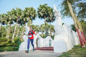 BIB: 915
                            <button type="button" onclick="openModal(22492815)" class="btn btn-primary btn-sm float-right btn-popup" data-toggle="modal" data-target=".modal-high-quality">
                        <i class="fas fa-shopping-cart"></i> Add to Cart
                    </button>
                                            <button type="button" onclick="isThisMe(22492815, true)" class="btn btn-success btn-sm float-right btn-popup btn-isme hidden" data-toggle="tooltip" data-placement="bottom" title="นี่คือรูปของคุณใช่ไหม คลิกที่นี่เพื่อเอาเข้าอัลบั้ม">
                        <i class="fas fa-plus"></i> Add to album
                    </button>
                    <button type="button" onclick="isThisMe(22492815, false)" class="btn btn-warning btn-sm float-right btn-popup btn-isnotme hidden">
                        <i class="fas fa-ban"></i> Remove from album
                    </button>