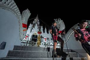 BIB: 
                            <button type="button" onclick="openModal(22578727)" class="btn btn-primary btn-sm float-right btn-popup" data-toggle="modal" data-target=".modal-high-quality">
                        <i class="fas fa-shopping-cart"></i> Add to Cart
                    </button>
                                            <button type="button" onclick="isThisMe(22578727, true)" class="btn btn-success btn-sm float-right btn-popup btn-isme hidden" data-toggle="tooltip" data-placement="bottom" title="นี่คือรูปของคุณใช่ไหม คลิกที่นี่เพื่อเอาเข้าอัลบั้ม">
                        <i class="fas fa-plus"></i> Add to album
                    </button>
                    <button type="button" onclick="isThisMe(22578727, false)" class="btn btn-warning btn-sm float-right btn-popup btn-isnotme hidden">
                        <i class="fas fa-ban"></i> Remove from album
                    </button>