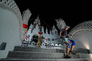 BIB: 
                            <button type="button" onclick="openModal(22574806)" class="btn btn-primary btn-sm float-right btn-popup" data-toggle="modal" data-target=".modal-high-quality">
                        <i class="fas fa-shopping-cart"></i> Add to Cart
                    </button>
                                            <button type="button" onclick="isThisMe(22574806, true)" class="btn btn-success btn-sm float-right btn-popup btn-isme hidden" data-toggle="tooltip" data-placement="bottom" title="นี่คือรูปของคุณใช่ไหม คลิกที่นี่เพื่อเอาเข้าอัลบั้ม">
                        <i class="fas fa-plus"></i> Add to album
                    </button>
                    <button type="button" onclick="isThisMe(22574806, false)" class="btn btn-warning btn-sm float-right btn-popup btn-isnotme hidden">
                        <i class="fas fa-ban"></i> Remove from album
                    </button>