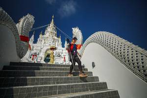 BIB: 
                            <button type="button" onclick="openModal(22588331)" class="btn btn-primary btn-sm float-right btn-popup" data-toggle="modal" data-target=".modal-high-quality">
                        <i class="fas fa-shopping-cart"></i> Add to Cart
                    </button>
                                            <button type="button" onclick="isThisMe(22588331, true)" class="btn btn-success btn-sm float-right btn-popup btn-isme hidden" data-toggle="tooltip" data-placement="bottom" title="นี่คือรูปของคุณใช่ไหม คลิกที่นี่เพื่อเอาเข้าอัลบั้ม">
                        <i class="fas fa-plus"></i> Add to album
                    </button>
                    <button type="button" onclick="isThisMe(22588331, false)" class="btn btn-warning btn-sm float-right btn-popup btn-isnotme hidden">
                        <i class="fas fa-ban"></i> Remove from album
                    </button>