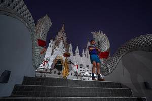 BIB: 
                            <button type="button" onclick="openModal(22580381)" class="btn btn-primary btn-sm float-right btn-popup" data-toggle="modal" data-target=".modal-high-quality">
                        <i class="fas fa-shopping-cart"></i> Add to Cart
                    </button>
                                            <button type="button" onclick="isThisMe(22580381, true)" class="btn btn-success btn-sm float-right btn-popup btn-isme hidden" data-toggle="tooltip" data-placement="bottom" title="นี่คือรูปของคุณใช่ไหม คลิกที่นี่เพื่อเอาเข้าอัลบั้ม">
                        <i class="fas fa-plus"></i> Add to album
                    </button>
                    <button type="button" onclick="isThisMe(22580381, false)" class="btn btn-warning btn-sm float-right btn-popup btn-isnotme hidden">
                        <i class="fas fa-ban"></i> Remove from album
                    </button>