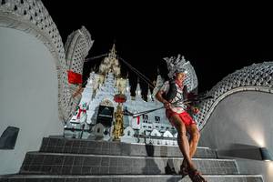 BIB: 
                            <button type="button" onclick="openModal(22572719)" class="btn btn-primary btn-sm float-right btn-popup" data-toggle="modal" data-target=".modal-high-quality">
                        <i class="fas fa-shopping-cart"></i> Add to Cart
                    </button>
                                            <button type="button" onclick="isThisMe(22572719, true)" class="btn btn-success btn-sm float-right btn-popup btn-isme hidden" data-toggle="tooltip" data-placement="bottom" title="นี่คือรูปของคุณใช่ไหม คลิกที่นี่เพื่อเอาเข้าอัลบั้ม">
                        <i class="fas fa-plus"></i> Add to album
                    </button>
                    <button type="button" onclick="isThisMe(22572719, false)" class="btn btn-warning btn-sm float-right btn-popup btn-isnotme hidden">
                        <i class="fas fa-ban"></i> Remove from album
                    </button>