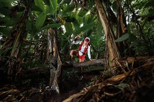 BIB: 410
                            <button type="button" onclick="openModal(22387528)" class="btn btn-primary btn-sm float-right btn-popup" data-toggle="modal" data-target=".modal-high-quality">
                        <i class="fas fa-shopping-cart"></i> Add to Cart
                    </button>
                                            <button type="button" onclick="isThisMe(22387528, true)" class="btn btn-success btn-sm float-right btn-popup btn-isme hidden" data-toggle="tooltip" data-placement="bottom" title="นี่คือรูปของคุณใช่ไหม คลิกที่นี่เพื่อเอาเข้าอัลบั้ม">
                        <i class="fas fa-plus"></i> Add to album
                    </button>
                    <button type="button" onclick="isThisMe(22387528, false)" class="btn btn-warning btn-sm float-right btn-popup btn-isnotme hidden">
                        <i class="fas fa-ban"></i> Remove from album
                    </button>