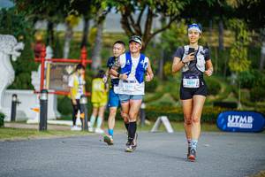 BIB: 1305, 1019
                            <button type="button" onclick="openModal(22768179)" class="btn btn-primary btn-sm float-right btn-popup" data-toggle="modal" data-target=".modal-high-quality">
                        <i class="fas fa-shopping-cart"></i> Add to Cart
                    </button>
                                            <button type="button" onclick="isThisMe(22768179, true)" class="btn btn-success btn-sm float-right btn-popup btn-isme hidden" data-toggle="tooltip" data-placement="bottom" title="นี่คือรูปของคุณใช่ไหม คลิกที่นี่เพื่อเอาเข้าอัลบั้ม">
                        <i class="fas fa-plus"></i> Add to album
                    </button>
                    <button type="button" onclick="isThisMe(22768179, false)" class="btn btn-warning btn-sm float-right btn-popup btn-isnotme hidden">
                        <i class="fas fa-ban"></i> Remove from album
                    </button>