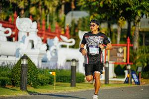 BIB: 13895
                            <button type="button" onclick="openModal(22770454)" class="btn btn-primary btn-sm float-right btn-popup" data-toggle="modal" data-target=".modal-high-quality">
                        <i class="fas fa-shopping-cart"></i> Add to Cart
                    </button>
                                            <button type="button" onclick="isThisMe(22770454, true)" class="btn btn-success btn-sm float-right btn-popup btn-isme hidden" data-toggle="tooltip" data-placement="bottom" title="นี่คือรูปของคุณใช่ไหม คลิกที่นี่เพื่อเอาเข้าอัลบั้ม">
                        <i class="fas fa-plus"></i> Add to album
                    </button>
                    <button type="button" onclick="isThisMe(22770454, false)" class="btn btn-warning btn-sm float-right btn-popup btn-isnotme hidden">
                        <i class="fas fa-ban"></i> Remove from album
                    </button>