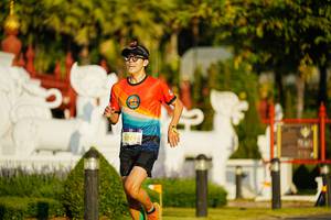 BIB: 2004
                            <button type="button" onclick="openModal(22767853)" class="btn btn-primary btn-sm float-right btn-popup" data-toggle="modal" data-target=".modal-high-quality">
                        <i class="fas fa-shopping-cart"></i> Add to Cart
                    </button>
                                            <button type="button" onclick="isThisMe(22767853, true)" class="btn btn-success btn-sm float-right btn-popup btn-isme hidden" data-toggle="tooltip" data-placement="bottom" title="นี่คือรูปของคุณใช่ไหม คลิกที่นี่เพื่อเอาเข้าอัลบั้ม">
                        <i class="fas fa-plus"></i> Add to album
                    </button>
                    <button type="button" onclick="isThisMe(22767853, false)" class="btn btn-warning btn-sm float-right btn-popup btn-isnotme hidden">
                        <i class="fas fa-ban"></i> Remove from album
                    </button>