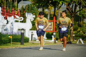 BIB: 1502, 1455
                            <button type="button" onclick="openModal(22770830)" class="btn btn-primary btn-sm float-right btn-popup" data-toggle="modal" data-target=".modal-high-quality">
                        <i class="fas fa-shopping-cart"></i> Add to Cart
                    </button>
                                            <button type="button" onclick="isThisMe(22770830, true)" class="btn btn-success btn-sm float-right btn-popup btn-isme hidden" data-toggle="tooltip" data-placement="bottom" title="นี่คือรูปของคุณใช่ไหม คลิกที่นี่เพื่อเอาเข้าอัลบั้ม">
                        <i class="fas fa-plus"></i> Add to album
                    </button>
                    <button type="button" onclick="isThisMe(22770830, false)" class="btn btn-warning btn-sm float-right btn-popup btn-isnotme hidden">
                        <i class="fas fa-ban"></i> Remove from album
                    </button>