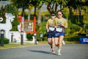 BIB: 1273, 1274
                            <button type="button" onclick="openModal(22768015)" class="btn btn-primary btn-sm float-right btn-popup" data-toggle="modal" data-target=".modal-high-quality">
                        <i class="fas fa-shopping-cart"></i> Add to Cart
                    </button>
                                            <button type="button" onclick="isThisMe(22768015, true)" class="btn btn-success btn-sm float-right btn-popup btn-isme hidden" data-toggle="tooltip" data-placement="bottom" title="นี่คือรูปของคุณใช่ไหม คลิกที่นี่เพื่อเอาเข้าอัลบั้ม">
                        <i class="fas fa-plus"></i> Add to album
                    </button>
                    <button type="button" onclick="isThisMe(22768015, false)" class="btn btn-warning btn-sm float-right btn-popup btn-isnotme hidden">
                        <i class="fas fa-ban"></i> Remove from album
                    </button>