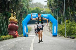 BIB: 233
                            <button type="button" onclick="openModal(22776174)" class="btn btn-primary btn-sm float-right btn-popup" data-toggle="modal" data-target=".modal-high-quality">
                        <i class="fas fa-shopping-cart"></i> Add to Cart
                    </button>
                                            <button type="button" onclick="isThisMe(22776174, true)" class="btn btn-success btn-sm float-right btn-popup btn-isme hidden" data-toggle="tooltip" data-placement="bottom" title="นี่คือรูปของคุณใช่ไหม คลิกที่นี่เพื่อเอาเข้าอัลบั้ม">
                        <i class="fas fa-plus"></i> Add to album
                    </button>
                    <button type="button" onclick="isThisMe(22776174, false)" class="btn btn-warning btn-sm float-right btn-popup btn-isnotme hidden">
                        <i class="fas fa-ban"></i> Remove from album
                    </button>