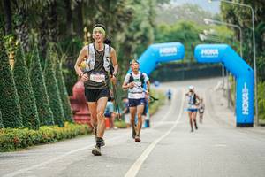 BIB: 180
                            <button type="button" onclick="openModal(22776423)" class="btn btn-primary btn-sm float-right btn-popup" data-toggle="modal" data-target=".modal-high-quality">
                        <i class="fas fa-shopping-cart"></i> Add to Cart
                    </button>
                                            <button type="button" onclick="isThisMe(22776423, true)" class="btn btn-success btn-sm float-right btn-popup btn-isme hidden" data-toggle="tooltip" data-placement="bottom" title="นี่คือรูปของคุณใช่ไหม คลิกที่นี่เพื่อเอาเข้าอัลบั้ม">
                        <i class="fas fa-plus"></i> Add to album
                    </button>
                    <button type="button" onclick="isThisMe(22776423, false)" class="btn btn-warning btn-sm float-right btn-popup btn-isnotme hidden">
                        <i class="fas fa-ban"></i> Remove from album
                    </button>