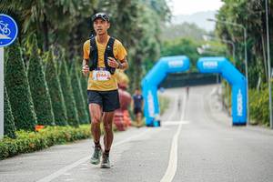 BIB: 5566
                            <button type="button" onclick="openModal(22776226)" class="btn btn-primary btn-sm float-right btn-popup" data-toggle="modal" data-target=".modal-high-quality">
                        <i class="fas fa-shopping-cart"></i> Add to Cart
                    </button>
                                            <button type="button" onclick="isThisMe(22776226, true)" class="btn btn-success btn-sm float-right btn-popup btn-isme hidden" data-toggle="tooltip" data-placement="bottom" title="นี่คือรูปของคุณใช่ไหม คลิกที่นี่เพื่อเอาเข้าอัลบั้ม">
                        <i class="fas fa-plus"></i> Add to album
                    </button>
                    <button type="button" onclick="isThisMe(22776226, false)" class="btn btn-warning btn-sm float-right btn-popup btn-isnotme hidden">
                        <i class="fas fa-ban"></i> Remove from album
                    </button>