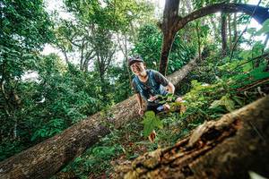 BIB: 4524
                            <button type="button" onclick="openModal(22778000)" class="btn btn-primary btn-sm float-right btn-popup" data-toggle="modal" data-target=".modal-high-quality">
                        <i class="fas fa-shopping-cart"></i> Add to Cart
                    </button>
                                            <button type="button" onclick="isThisMe(22778000, true)" class="btn btn-success btn-sm float-right btn-popup btn-isme hidden" data-toggle="tooltip" data-placement="bottom" title="นี่คือรูปของคุณใช่ไหม คลิกที่นี่เพื่อเอาเข้าอัลบั้ม">
                        <i class="fas fa-plus"></i> Add to album
                    </button>
                    <button type="button" onclick="isThisMe(22778000, false)" class="btn btn-warning btn-sm float-right btn-popup btn-isnotme hidden">
                        <i class="fas fa-ban"></i> Remove from album
                    </button>