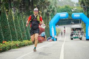 BIB: 135
                            <button type="button" onclick="openModal(22776576)" class="btn btn-primary btn-sm float-right btn-popup" data-toggle="modal" data-target=".modal-high-quality">
                        <i class="fas fa-shopping-cart"></i> Add to Cart
                    </button>
                                            <button type="button" onclick="isThisMe(22776576, true)" class="btn btn-success btn-sm float-right btn-popup btn-isme hidden" data-toggle="tooltip" data-placement="bottom" title="นี่คือรูปของคุณใช่ไหม คลิกที่นี่เพื่อเอาเข้าอัลบั้ม">
                        <i class="fas fa-plus"></i> Add to album
                    </button>
                    <button type="button" onclick="isThisMe(22776576, false)" class="btn btn-warning btn-sm float-right btn-popup btn-isnotme hidden">
                        <i class="fas fa-ban"></i> Remove from album
                    </button>