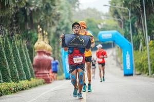 BIB: 5208
                            <button type="button" onclick="openModal(22776189)" class="btn btn-primary btn-sm float-right btn-popup" data-toggle="modal" data-target=".modal-high-quality">
                        <i class="fas fa-shopping-cart"></i> Add to Cart
                    </button>
                                            <button type="button" onclick="isThisMe(22776189, true)" class="btn btn-success btn-sm float-right btn-popup btn-isme hidden" data-toggle="tooltip" data-placement="bottom" title="นี่คือรูปของคุณใช่ไหม คลิกที่นี่เพื่อเอาเข้าอัลบั้ม">
                        <i class="fas fa-plus"></i> Add to album
                    </button>
                    <button type="button" onclick="isThisMe(22776189, false)" class="btn btn-warning btn-sm float-right btn-popup btn-isnotme hidden">
                        <i class="fas fa-ban"></i> Remove from album
                    </button>