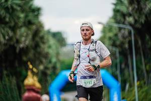 BIB: 100, 9751, 1360
                            <button type="button" onclick="openModal(22780131)" class="btn btn-primary btn-sm float-right btn-popup" data-toggle="modal" data-target=".modal-high-quality">
                        <i class="fas fa-shopping-cart"></i> Add to Cart
                    </button>
                                            <button type="button" onclick="isThisMe(22780131, true)" class="btn btn-success btn-sm float-right btn-popup btn-isme hidden" data-toggle="tooltip" data-placement="bottom" title="นี่คือรูปของคุณใช่ไหม คลิกที่นี่เพื่อเอาเข้าอัลบั้ม">
                        <i class="fas fa-plus"></i> Add to album
                    </button>
                    <button type="button" onclick="isThisMe(22780131, false)" class="btn btn-warning btn-sm float-right btn-popup btn-isnotme hidden">
                        <i class="fas fa-ban"></i> Remove from album
                    </button>