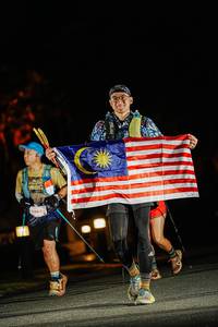 BIB: 4444
                            <button type="button" onclick="openModal(22781405)" class="btn btn-primary btn-sm float-right btn-popup" data-toggle="modal" data-target=".modal-high-quality">
                        <i class="fas fa-shopping-cart"></i> Add to Cart
                    </button>
                                            <button type="button" onclick="isThisMe(22781405, true)" class="btn btn-success btn-sm float-right btn-popup btn-isme hidden" data-toggle="tooltip" data-placement="bottom" title="นี่คือรูปของคุณใช่ไหม คลิกที่นี่เพื่อเอาเข้าอัลบั้ม">
                        <i class="fas fa-plus"></i> Add to album
                    </button>
                    <button type="button" onclick="isThisMe(22781405, false)" class="btn btn-warning btn-sm float-right btn-popup btn-isnotme hidden">
                        <i class="fas fa-ban"></i> Remove from album
                    </button>