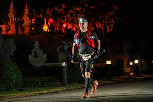 BIB: 5900
                            <button type="button" onclick="openModal(22781312)" class="btn btn-primary btn-sm float-right btn-popup" data-toggle="modal" data-target=".modal-high-quality">
                        <i class="fas fa-shopping-cart"></i> Add to Cart
                    </button>
                                            <button type="button" onclick="isThisMe(22781312, true)" class="btn btn-success btn-sm float-right btn-popup btn-isme hidden" data-toggle="tooltip" data-placement="bottom" title="นี่คือรูปของคุณใช่ไหม คลิกที่นี่เพื่อเอาเข้าอัลบั้ม">
                        <i class="fas fa-plus"></i> Add to album
                    </button>
                    <button type="button" onclick="isThisMe(22781312, false)" class="btn btn-warning btn-sm float-right btn-popup btn-isnotme hidden">
                        <i class="fas fa-ban"></i> Remove from album
                    </button>