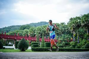 BIB: 1995
                            <button type="button" onclick="openModal(22401054)" class="btn btn-primary btn-sm float-right btn-popup" data-toggle="modal" data-target=".modal-high-quality">
                        <i class="fas fa-shopping-cart"></i> Add to Cart
                    </button>
                                            <button type="button" onclick="isThisMe(22401054, true)" class="btn btn-success btn-sm float-right btn-popup btn-isme hidden" data-toggle="tooltip" data-placement="bottom" title="นี่คือรูปของคุณใช่ไหม คลิกที่นี่เพื่อเอาเข้าอัลบั้ม">
                        <i class="fas fa-plus"></i> Add to album
                    </button>
                    <button type="button" onclick="isThisMe(22401054, false)" class="btn btn-warning btn-sm float-right btn-popup btn-isnotme hidden">
                        <i class="fas fa-ban"></i> Remove from album
                    </button>