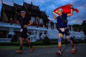 BIB: 005, 
                            <button type="button" onclick="openModal(22627811)" class="btn btn-primary btn-sm float-right btn-popup" data-toggle="modal" data-target=".modal-high-quality">
                        <i class="fas fa-shopping-cart"></i> Add to Cart
                    </button>
                                            <button type="button" onclick="isThisMe(22627811, true)" class="btn btn-success btn-sm float-right btn-popup btn-isme hidden" data-toggle="tooltip" data-placement="bottom" title="นี่คือรูปของคุณใช่ไหม คลิกที่นี่เพื่อเอาเข้าอัลบั้ม">
                        <i class="fas fa-plus"></i> Add to album
                    </button>
                    <button type="button" onclick="isThisMe(22627811, false)" class="btn btn-warning btn-sm float-right btn-popup btn-isnotme hidden">
                        <i class="fas fa-ban"></i> Remove from album
                    </button>