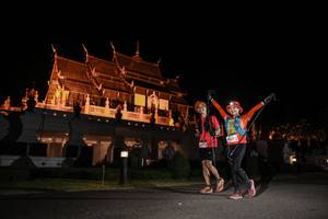 BIB: 201
                            <button type="button" onclick="openModal(22636819)" class="btn btn-primary btn-sm float-right btn-popup" data-toggle="modal" data-target=".modal-high-quality">
                        <i class="fas fa-shopping-cart"></i> Add to Cart
                    </button>
                                            <button type="button" onclick="isThisMe(22636819, true)" class="btn btn-success btn-sm float-right btn-popup btn-isme hidden" data-toggle="tooltip" data-placement="bottom" title="นี่คือรูปของคุณใช่ไหม คลิกที่นี่เพื่อเอาเข้าอัลบั้ม">
                        <i class="fas fa-plus"></i> Add to album
                    </button>
                    <button type="button" onclick="isThisMe(22636819, false)" class="btn btn-warning btn-sm float-right btn-popup btn-isnotme hidden">
                        <i class="fas fa-ban"></i> Remove from album
                    </button>