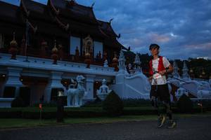 BIB: 10895
                            <button type="button" onclick="openModal(22628074)" class="btn btn-primary btn-sm float-right btn-popup" data-toggle="modal" data-target=".modal-high-quality">
                        <i class="fas fa-shopping-cart"></i> Add to Cart
                    </button>
                                            <button type="button" onclick="isThisMe(22628074, true)" class="btn btn-success btn-sm float-right btn-popup btn-isme hidden" data-toggle="tooltip" data-placement="bottom" title="นี่คือรูปของคุณใช่ไหม คลิกที่นี่เพื่อเอาเข้าอัลบั้ม">
                        <i class="fas fa-plus"></i> Add to album
                    </button>
                    <button type="button" onclick="isThisMe(22628074, false)" class="btn btn-warning btn-sm float-right btn-popup btn-isnotme hidden">
                        <i class="fas fa-ban"></i> Remove from album
                    </button>