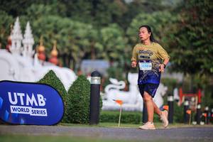 BIB: 1550
                            <button type="button" onclick="openModal(22689189)" class="btn btn-primary btn-sm float-right btn-popup" data-toggle="modal" data-target=".modal-high-quality">
                        <i class="fas fa-shopping-cart"></i> Add to Cart
                    </button>
                                            <button type="button" onclick="isThisMe(22689189, true)" class="btn btn-success btn-sm float-right btn-popup btn-isme hidden" data-toggle="tooltip" data-placement="bottom" title="นี่คือรูปของคุณใช่ไหม คลิกที่นี่เพื่อเอาเข้าอัลบั้ม">
                        <i class="fas fa-plus"></i> Add to album
                    </button>
                    <button type="button" onclick="isThisMe(22689189, false)" class="btn btn-warning btn-sm float-right btn-popup btn-isnotme hidden">
                        <i class="fas fa-ban"></i> Remove from album
                    </button>