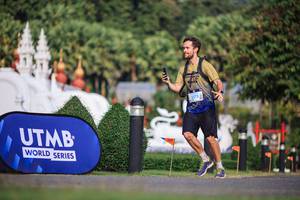 BIB: 4317, 1173
                            <button type="button" onclick="openModal(22693051)" class="btn btn-primary btn-sm float-right btn-popup" data-toggle="modal" data-target=".modal-high-quality">
                        <i class="fas fa-shopping-cart"></i> Add to Cart
                    </button>
                                            <button type="button" onclick="isThisMe(22693051, true)" class="btn btn-success btn-sm float-right btn-popup btn-isme hidden" data-toggle="tooltip" data-placement="bottom" title="นี่คือรูปของคุณใช่ไหม คลิกที่นี่เพื่อเอาเข้าอัลบั้ม">
                        <i class="fas fa-plus"></i> Add to album
                    </button>
                    <button type="button" onclick="isThisMe(22693051, false)" class="btn btn-warning btn-sm float-right btn-popup btn-isnotme hidden">
                        <i class="fas fa-ban"></i> Remove from album
                    </button>