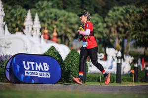 BIB: 1061
                            <button type="button" onclick="openModal(22683998)" class="btn btn-primary btn-sm float-right btn-popup" data-toggle="modal" data-target=".modal-high-quality">
                        <i class="fas fa-shopping-cart"></i> Add to Cart
                    </button>
                                            <button type="button" onclick="isThisMe(22683998, true)" class="btn btn-success btn-sm float-right btn-popup btn-isme hidden" data-toggle="tooltip" data-placement="bottom" title="นี่คือรูปของคุณใช่ไหม คลิกที่นี่เพื่อเอาเข้าอัลบั้ม">
                        <i class="fas fa-plus"></i> Add to album
                    </button>
                    <button type="button" onclick="isThisMe(22683998, false)" class="btn btn-warning btn-sm float-right btn-popup btn-isnotme hidden">
                        <i class="fas fa-ban"></i> Remove from album
                    </button>