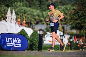 BIB: 1140
                            <button type="button" onclick="openModal(22685753)" class="btn btn-primary btn-sm float-right btn-popup" data-toggle="modal" data-target=".modal-high-quality">
                        <i class="fas fa-shopping-cart"></i> Add to Cart
                    </button>
                                            <button type="button" onclick="isThisMe(22685753, true)" class="btn btn-success btn-sm float-right btn-popup btn-isme hidden" data-toggle="tooltip" data-placement="bottom" title="นี่คือรูปของคุณใช่ไหม คลิกที่นี่เพื่อเอาเข้าอัลบั้ม">
                        <i class="fas fa-plus"></i> Add to album
                    </button>
                    <button type="button" onclick="isThisMe(22685753, false)" class="btn btn-warning btn-sm float-right btn-popup btn-isnotme hidden">
                        <i class="fas fa-ban"></i> Remove from album
                    </button>