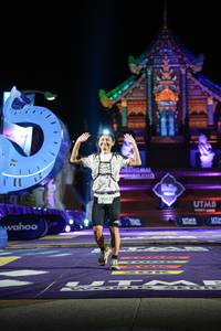 BIB: 9042, 
                            <button type="button" onclick="openModal(22499190)" class="btn btn-primary btn-sm float-right btn-popup" data-toggle="modal" data-target=".modal-high-quality">
                        <i class="fas fa-shopping-cart"></i> Add to Cart
                    </button>
                                            <button type="button" onclick="isThisMe(22499190, true)" class="btn btn-success btn-sm float-right btn-popup btn-isme hidden" data-toggle="tooltip" data-placement="bottom" title="นี่คือรูปของคุณใช่ไหม คลิกที่นี่เพื่อเอาเข้าอัลบั้ม">
                        <i class="fas fa-plus"></i> Add to album
                    </button>
                    <button type="button" onclick="isThisMe(22499190, false)" class="btn btn-warning btn-sm float-right btn-popup btn-isnotme hidden">
                        <i class="fas fa-ban"></i> Remove from album
                    </button>