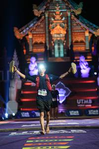 BIB: 95132, 1995
                            <button type="button" onclick="openModal(22500019)" class="btn btn-primary btn-sm float-right btn-popup" data-toggle="modal" data-target=".modal-high-quality">
                        <i class="fas fa-shopping-cart"></i> Add to Cart
                    </button>
                                            <button type="button" onclick="isThisMe(22500019, true)" class="btn btn-success btn-sm float-right btn-popup btn-isme hidden" data-toggle="tooltip" data-placement="bottom" title="นี่คือรูปของคุณใช่ไหม คลิกที่นี่เพื่อเอาเข้าอัลบั้ม">
                        <i class="fas fa-plus"></i> Add to album
                    </button>
                    <button type="button" onclick="isThisMe(22500019, false)" class="btn btn-warning btn-sm float-right btn-popup btn-isnotme hidden">
                        <i class="fas fa-ban"></i> Remove from album
                    </button>