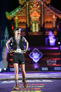 BIB: 190
                            <button type="button" onclick="openModal(22504718)" class="btn btn-primary btn-sm float-right btn-popup" data-toggle="modal" data-target=".modal-high-quality">
                        <i class="fas fa-shopping-cart"></i> Add to Cart
                    </button>
                                            <button type="button" onclick="isThisMe(22504718, true)" class="btn btn-success btn-sm float-right btn-popup btn-isme hidden" data-toggle="tooltip" data-placement="bottom" title="นี่คือรูปของคุณใช่ไหม คลิกที่นี่เพื่อเอาเข้าอัลบั้ม">
                        <i class="fas fa-plus"></i> Add to album
                    </button>
                    <button type="button" onclick="isThisMe(22504718, false)" class="btn btn-warning btn-sm float-right btn-popup btn-isnotme hidden">
                        <i class="fas fa-ban"></i> Remove from album
                    </button>