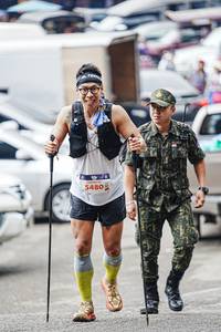 BIB: 5480, 1542
                            <button type="button" onclick="openModal(22618237)" class="btn btn-primary btn-sm float-right btn-popup" data-toggle="modal" data-target=".modal-high-quality">
                        <i class="fas fa-shopping-cart"></i> Add to Cart
                    </button>
                                            <button type="button" onclick="isThisMe(22618237, true)" class="btn btn-success btn-sm float-right btn-popup btn-isme hidden" data-toggle="tooltip" data-placement="bottom" title="นี่คือรูปของคุณใช่ไหม คลิกที่นี่เพื่อเอาเข้าอัลบั้ม">
                        <i class="fas fa-plus"></i> Add to album
                    </button>
                    <button type="button" onclick="isThisMe(22618237, false)" class="btn btn-warning btn-sm float-right btn-popup btn-isnotme hidden">
                        <i class="fas fa-ban"></i> Remove from album
                    </button>