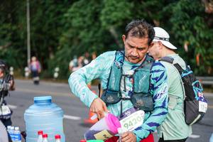 BIB: 9420
                            <button type="button" onclick="openModal(22597589)" class="btn btn-primary btn-sm float-right btn-popup" data-toggle="modal" data-target=".modal-high-quality">
                        <i class="fas fa-shopping-cart"></i> Add to Cart
                    </button>
                                            <button type="button" onclick="isThisMe(22597589, true)" class="btn btn-success btn-sm float-right btn-popup btn-isme hidden" data-toggle="tooltip" data-placement="bottom" title="นี่คือรูปของคุณใช่ไหม คลิกที่นี่เพื่อเอาเข้าอัลบั้ม">
                        <i class="fas fa-plus"></i> Add to album
                    </button>
                    <button type="button" onclick="isThisMe(22597589, false)" class="btn btn-warning btn-sm float-right btn-popup btn-isnotme hidden">
                        <i class="fas fa-ban"></i> Remove from album
                    </button>