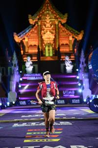 BIB: 120
                            <button type="button" onclick="openModal(22496955)" class="btn btn-primary btn-sm float-right btn-popup" data-toggle="modal" data-target=".modal-high-quality">
                        <i class="fas fa-shopping-cart"></i> Add to Cart
                    </button>
                                            <button type="button" onclick="isThisMe(22496955, true)" class="btn btn-success btn-sm float-right btn-popup btn-isme hidden" data-toggle="tooltip" data-placement="bottom" title="นี่คือรูปของคุณใช่ไหม คลิกที่นี่เพื่อเอาเข้าอัลบั้ม">
                        <i class="fas fa-plus"></i> Add to album
                    </button>
                    <button type="button" onclick="isThisMe(22496955, false)" class="btn btn-warning btn-sm float-right btn-popup btn-isnotme hidden">
                        <i class="fas fa-ban"></i> Remove from album
                    </button>