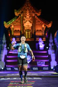 BIB: 91359
                            <button type="button" onclick="openModal(22501270)" class="btn btn-primary btn-sm float-right btn-popup" data-toggle="modal" data-target=".modal-high-quality">
                        <i class="fas fa-shopping-cart"></i> Add to Cart
                    </button>
                                            <button type="button" onclick="isThisMe(22501270, true)" class="btn btn-success btn-sm float-right btn-popup btn-isme hidden" data-toggle="tooltip" data-placement="bottom" title="นี่คือรูปของคุณใช่ไหม คลิกที่นี่เพื่อเอาเข้าอัลบั้ม">
                        <i class="fas fa-plus"></i> Add to album
                    </button>
                    <button type="button" onclick="isThisMe(22501270, false)" class="btn btn-warning btn-sm float-right btn-popup btn-isnotme hidden">
                        <i class="fas fa-ban"></i> Remove from album
                    </button>