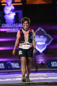 BIB: 6330, 200
                            <button type="button" onclick="openModal(22511623)" class="btn btn-primary btn-sm float-right btn-popup" data-toggle="modal" data-target=".modal-high-quality">
                        <i class="fas fa-shopping-cart"></i> Add to Cart
                    </button>
                                            <button type="button" onclick="isThisMe(22511623, true)" class="btn btn-success btn-sm float-right btn-popup btn-isme hidden" data-toggle="tooltip" data-placement="bottom" title="นี่คือรูปของคุณใช่ไหม คลิกที่นี่เพื่อเอาเข้าอัลบั้ม">
                        <i class="fas fa-plus"></i> Add to album
                    </button>
                    <button type="button" onclick="isThisMe(22511623, false)" class="btn btn-warning btn-sm float-right btn-popup btn-isnotme hidden">
                        <i class="fas fa-ban"></i> Remove from album
                    </button>