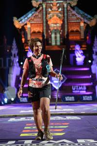 BIB: 6330
                            <button type="button" onclick="openModal(22511542)" class="btn btn-primary btn-sm float-right btn-popup" data-toggle="modal" data-target=".modal-high-quality">
                        <i class="fas fa-shopping-cart"></i> Add to Cart
                    </button>
                                            <button type="button" onclick="isThisMe(22511542, true)" class="btn btn-success btn-sm float-right btn-popup btn-isme hidden" data-toggle="tooltip" data-placement="bottom" title="นี่คือรูปของคุณใช่ไหม คลิกที่นี่เพื่อเอาเข้าอัลบั้ม">
                        <i class="fas fa-plus"></i> Add to album
                    </button>
                    <button type="button" onclick="isThisMe(22511542, false)" class="btn btn-warning btn-sm float-right btn-popup btn-isnotme hidden">
                        <i class="fas fa-ban"></i> Remove from album
                    </button>