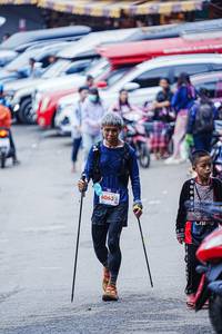 BIB: 6063
                            <button type="button" onclick="openModal(22623799)" class="btn btn-primary btn-sm float-right btn-popup" data-toggle="modal" data-target=".modal-high-quality">
                        <i class="fas fa-shopping-cart"></i> Add to Cart
                    </button>
                                            <button type="button" onclick="isThisMe(22623799, true)" class="btn btn-success btn-sm float-right btn-popup btn-isme hidden" data-toggle="tooltip" data-placement="bottom" title="นี่คือรูปของคุณใช่ไหม คลิกที่นี่เพื่อเอาเข้าอัลบั้ม">
                        <i class="fas fa-plus"></i> Add to album
                    </button>
                    <button type="button" onclick="isThisMe(22623799, false)" class="btn btn-warning btn-sm float-right btn-popup btn-isnotme hidden">
                        <i class="fas fa-ban"></i> Remove from album
                    </button>