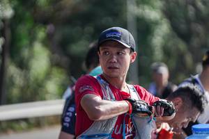 BIB: 3038
                            <button type="button" onclick="openModal(22605979)" class="btn btn-primary btn-sm float-right btn-popup" data-toggle="modal" data-target=".modal-high-quality">
                        <i class="fas fa-shopping-cart"></i> Add to Cart
                    </button>
                                            <button type="button" onclick="isThisMe(22605979, true)" class="btn btn-success btn-sm float-right btn-popup btn-isme hidden" data-toggle="tooltip" data-placement="bottom" title="นี่คือรูปของคุณใช่ไหม คลิกที่นี่เพื่อเอาเข้าอัลบั้ม">
                        <i class="fas fa-plus"></i> Add to album
                    </button>
                    <button type="button" onclick="isThisMe(22605979, false)" class="btn btn-warning btn-sm float-right btn-popup btn-isnotme hidden">
                        <i class="fas fa-ban"></i> Remove from album
                    </button>