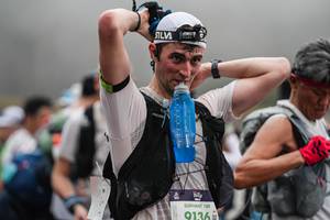 BIB: 100, 9136
                            <button type="button" onclick="openModal(22597833)" class="btn btn-primary btn-sm float-right btn-popup" data-toggle="modal" data-target=".modal-high-quality">
                        <i class="fas fa-shopping-cart"></i> Add to Cart
                    </button>
                                            <button type="button" onclick="isThisMe(22597833, true)" class="btn btn-success btn-sm float-right btn-popup btn-isme hidden" data-toggle="tooltip" data-placement="bottom" title="นี่คือรูปของคุณใช่ไหม คลิกที่นี่เพื่อเอาเข้าอัลบั้ม">
                        <i class="fas fa-plus"></i> Add to album
                    </button>
                    <button type="button" onclick="isThisMe(22597833, false)" class="btn btn-warning btn-sm float-right btn-popup btn-isnotme hidden">
                        <i class="fas fa-ban"></i> Remove from album
                    </button>