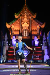 BIB: 9097
                            <button type="button" onclick="openModal(22512892)" class="btn btn-primary btn-sm float-right btn-popup" data-toggle="modal" data-target=".modal-high-quality">
                        <i class="fas fa-shopping-cart"></i> Add to Cart
                    </button>
                                            <button type="button" onclick="isThisMe(22512892, true)" class="btn btn-success btn-sm float-right btn-popup btn-isme hidden" data-toggle="tooltip" data-placement="bottom" title="นี่คือรูปของคุณใช่ไหม คลิกที่นี่เพื่อเอาเข้าอัลบั้ม">
                        <i class="fas fa-plus"></i> Add to album
                    </button>
                    <button type="button" onclick="isThisMe(22512892, false)" class="btn btn-warning btn-sm float-right btn-popup btn-isnotme hidden">
                        <i class="fas fa-ban"></i> Remove from album
                    </button>