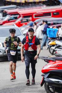 BIB: 5867, 6103
                            <button type="button" onclick="openModal(22529146)" class="btn btn-primary btn-sm float-right btn-popup" data-toggle="modal" data-target=".modal-high-quality">
                        <i class="fas fa-shopping-cart"></i> Add to Cart
                    </button>
                                            <button type="button" onclick="isThisMe(22529146, true)" class="btn btn-success btn-sm float-right btn-popup btn-isme hidden" data-toggle="tooltip" data-placement="bottom" title="นี่คือรูปของคุณใช่ไหม คลิกที่นี่เพื่อเอาเข้าอัลบั้ม">
                        <i class="fas fa-plus"></i> Add to album
                    </button>
                    <button type="button" onclick="isThisMe(22529146, false)" class="btn btn-warning btn-sm float-right btn-popup btn-isnotme hidden">
                        <i class="fas fa-ban"></i> Remove from album
                    </button>