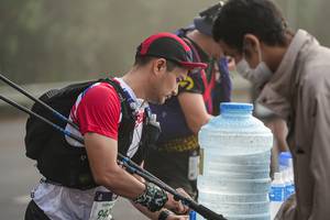 BIB: 941
                            <button type="button" onclick="openModal(22601144)" class="btn btn-primary btn-sm float-right btn-popup" data-toggle="modal" data-target=".modal-high-quality">
                        <i class="fas fa-shopping-cart"></i> Add to Cart
                    </button>
                                            <button type="button" onclick="isThisMe(22601144, true)" class="btn btn-success btn-sm float-right btn-popup btn-isme hidden" data-toggle="tooltip" data-placement="bottom" title="นี่คือรูปของคุณใช่ไหม คลิกที่นี่เพื่อเอาเข้าอัลบั้ม">
                        <i class="fas fa-plus"></i> Add to album
                    </button>
                    <button type="button" onclick="isThisMe(22601144, false)" class="btn btn-warning btn-sm float-right btn-popup btn-isnotme hidden">
                        <i class="fas fa-ban"></i> Remove from album
                    </button>