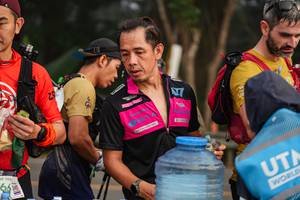 BIB: 100, 667
                            <button type="button" onclick="openModal(22600914)" class="btn btn-primary btn-sm float-right btn-popup" data-toggle="modal" data-target=".modal-high-quality">
                        <i class="fas fa-shopping-cart"></i> Add to Cart
                    </button>
                                            <button type="button" onclick="isThisMe(22600914, true)" class="btn btn-success btn-sm float-right btn-popup btn-isme hidden" data-toggle="tooltip" data-placement="bottom" title="นี่คือรูปของคุณใช่ไหม คลิกที่นี่เพื่อเอาเข้าอัลบั้ม">
                        <i class="fas fa-plus"></i> Add to album
                    </button>
                    <button type="button" onclick="isThisMe(22600914, false)" class="btn btn-warning btn-sm float-right btn-popup btn-isnotme hidden">
                        <i class="fas fa-ban"></i> Remove from album
                    </button>